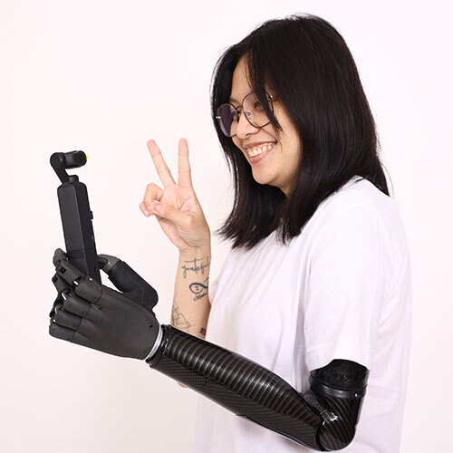 Get Zeus Prosthetic Hand- Strong And Robust - Accuracy: 95 %