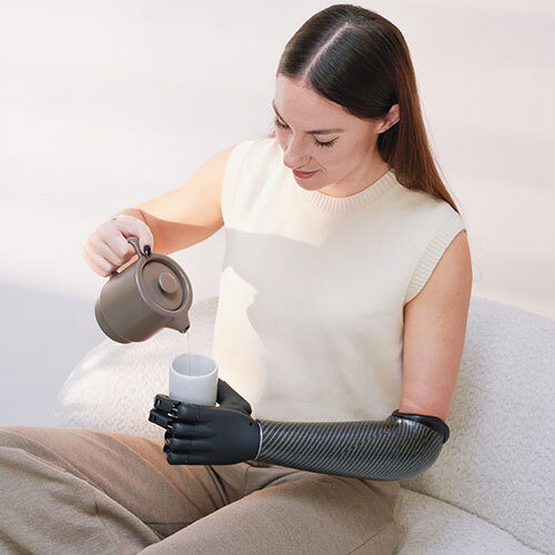 Zeus - Locally repairable Prosthetic Hand