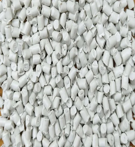 Off White Plastic Reprocess Dana - Grade: A