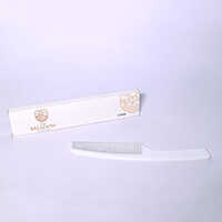 White Plastic Comb - Features: Smooth