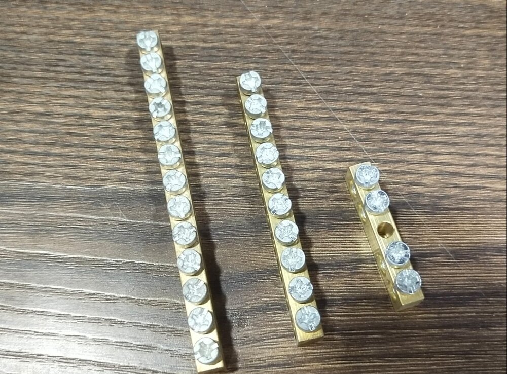 Brass Neutral Bars - Color: Golden