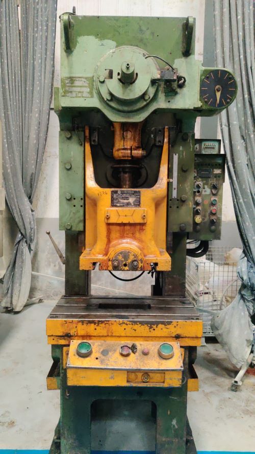 1674 WASINO C FRAME SINGLE CRANK PRESS