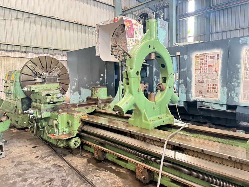 Used Heavy Duty Lathe Machine