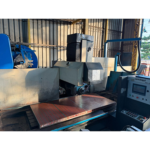Surface Grinder Machine - Feature: High Performance