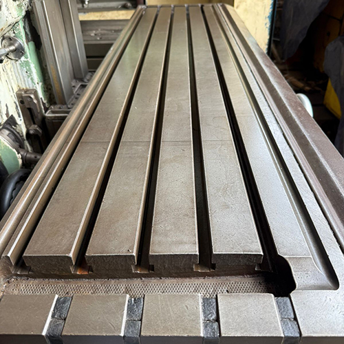 Huron Universal Milling Machine