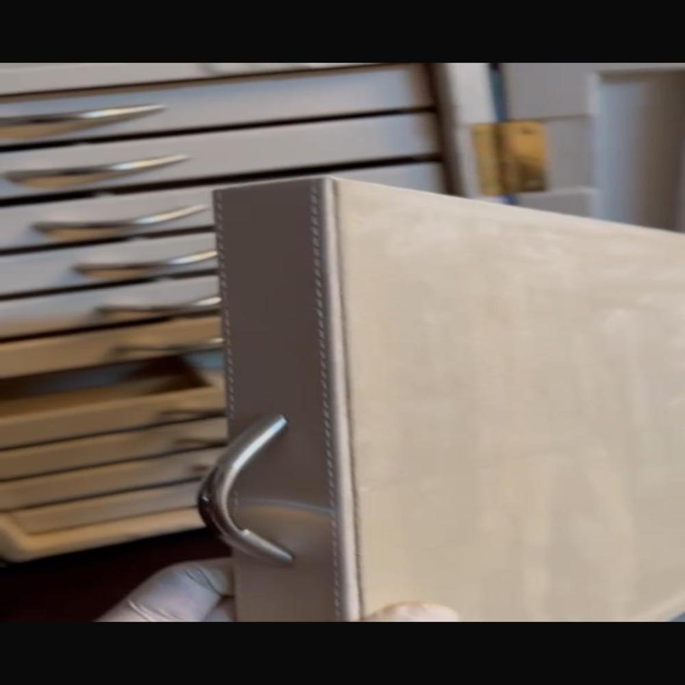 Optical Trolley - Finishing: Glossy Lamination