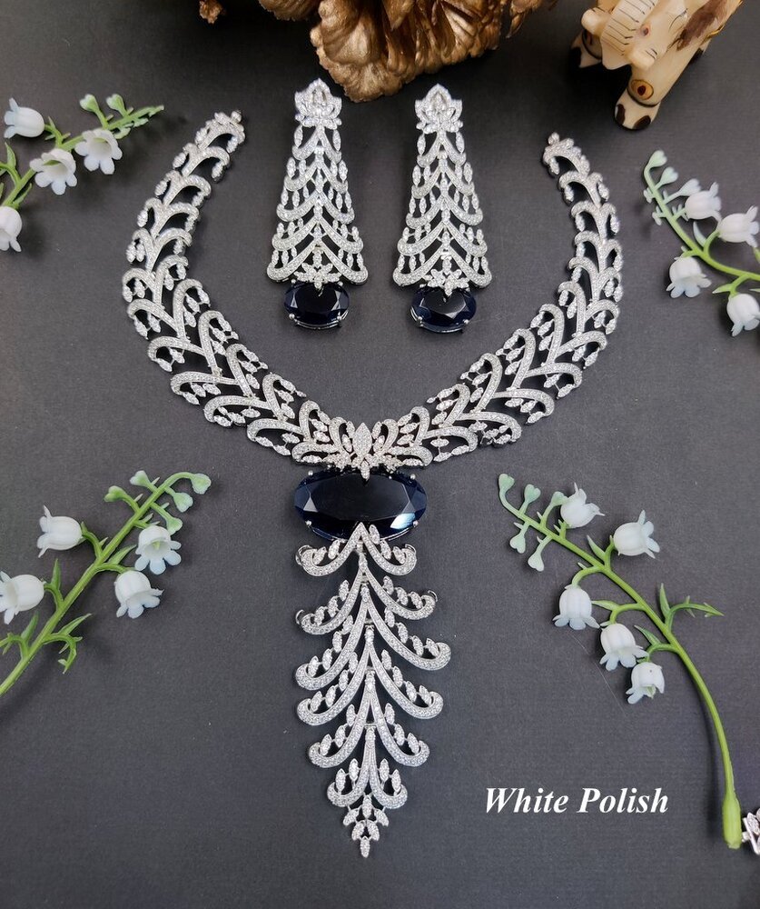 Wear your essence AD Necklace