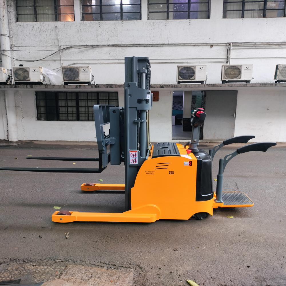 Electric Reach Stacker