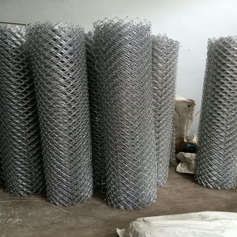Gi Chain Link Fencing Services - Steel Mesh Design Durable Weather-resistant Security Solution For Commercial Properties