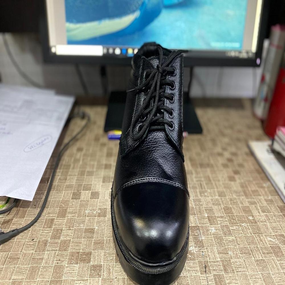 Dms Boots - Leather , Black Color, Designed For Men, Plain Style | 3-month Warranty, Versatile Fashion Footwear