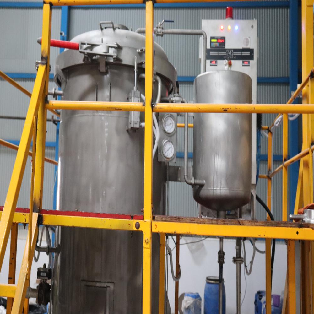High Pressure Bleaching Vessel - Color: Green