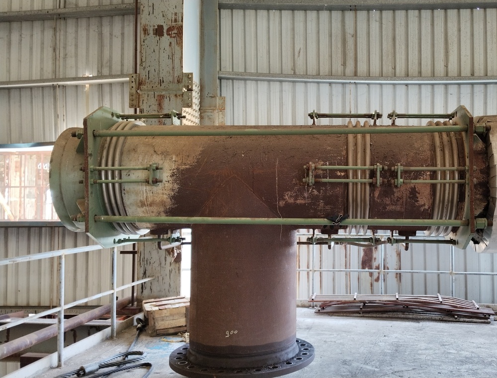 Pressure Balance Expansion Joint - Material: Iron