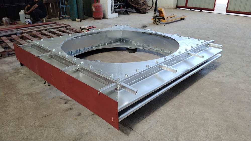 Square Expansion Joint - Color: Sliver