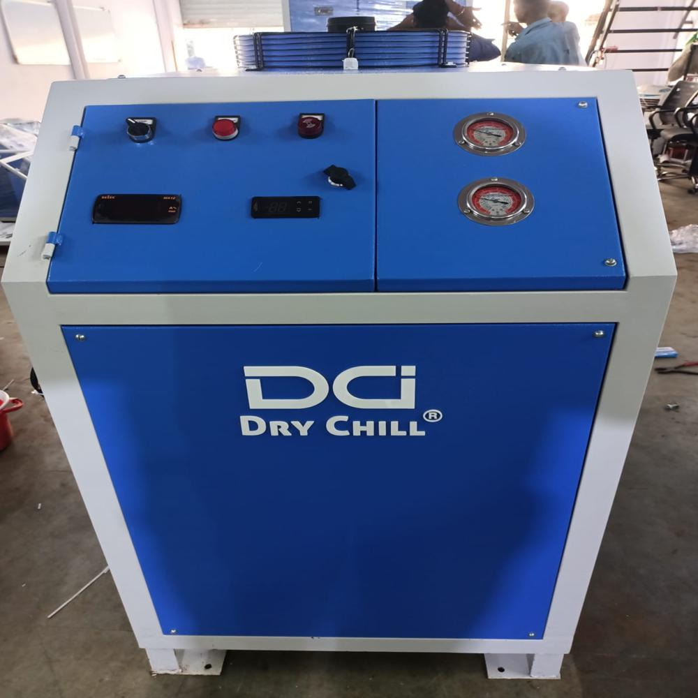 High Pressure Refrigerated Air Dryer - Electric Drive System, 220 Volt Voltage | Standard Size, Blue Color, 1 Year Warranty