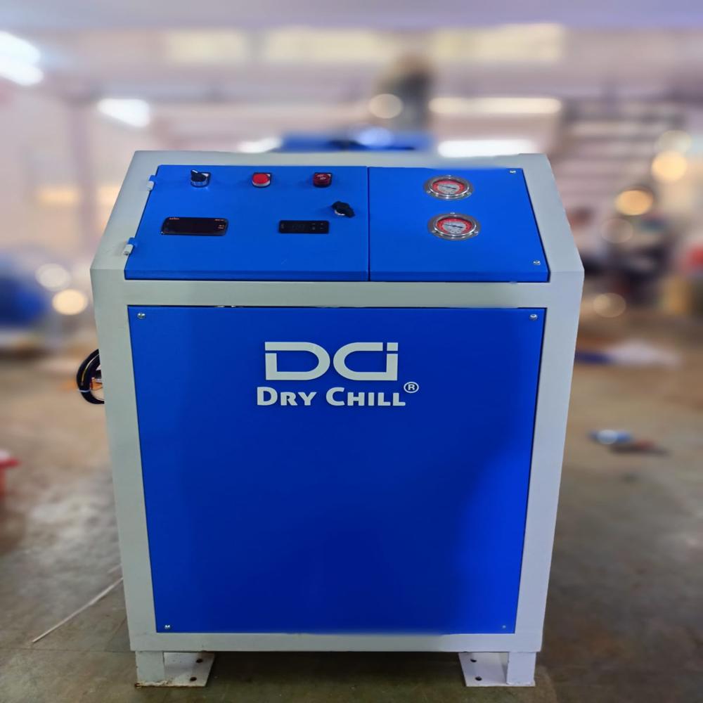 High Pressure Refrigerated Air Dryer - Electric Drive System, 220 Volt Voltage | Standard Size, Blue Color, 1 Year Warranty