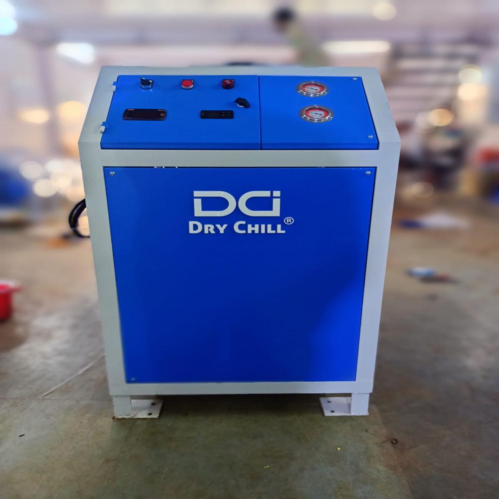 High Pressure Refrigerated Air Dryer - Electric Drive System, 220 Volt Voltage | Standard Size, Blue Color, 1 Year Warranty