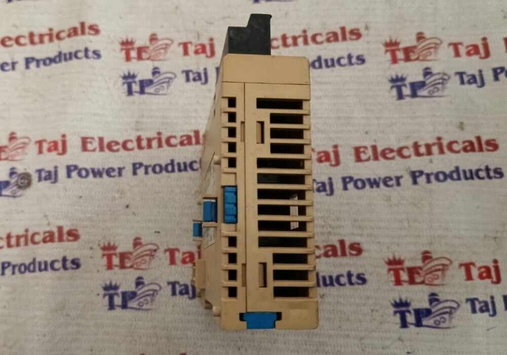 IDEC FC4A-R081 PLC