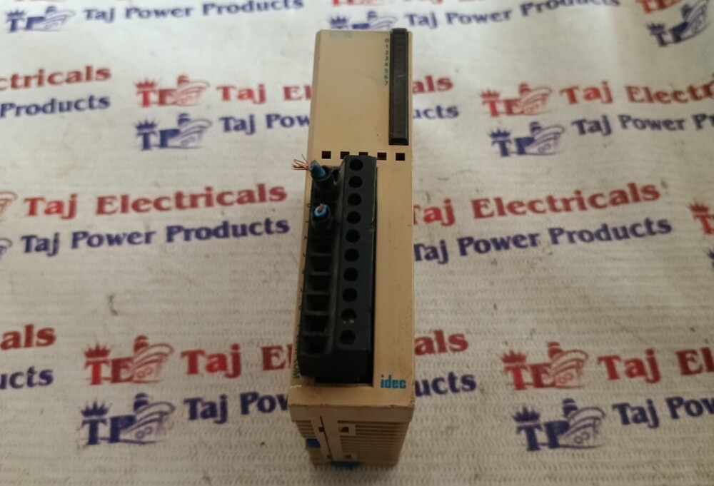 IDEC FC4A-N08B1 PLC