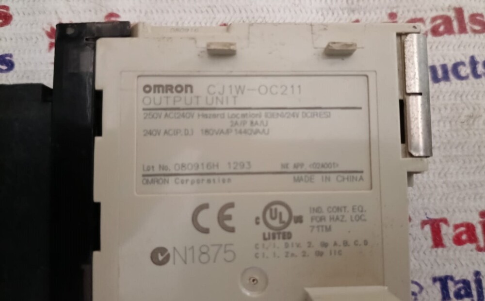 OMRON CJ1W-OC211 PLC