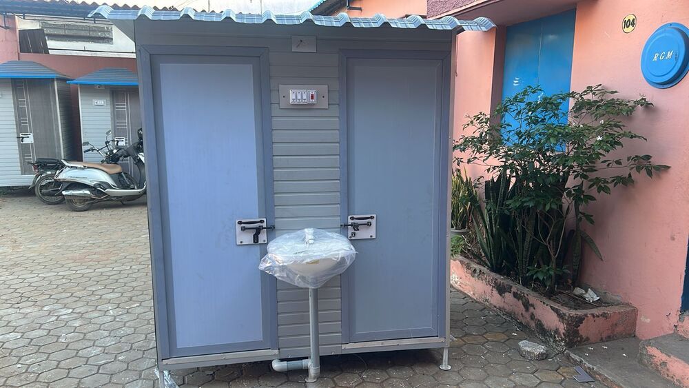 readymade mobile toilet