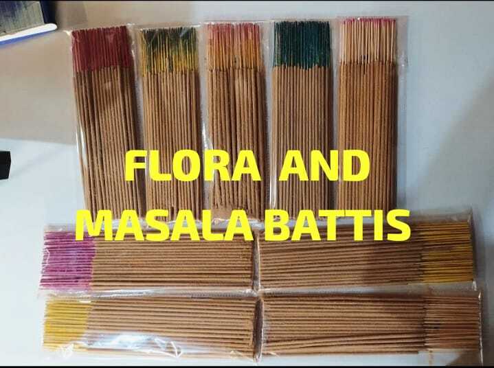Mysore Chandan Battis 100% Pure And Natural Masala Agarbattis - Color: Brown