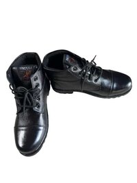 Short Dms Shoes - Color: Black