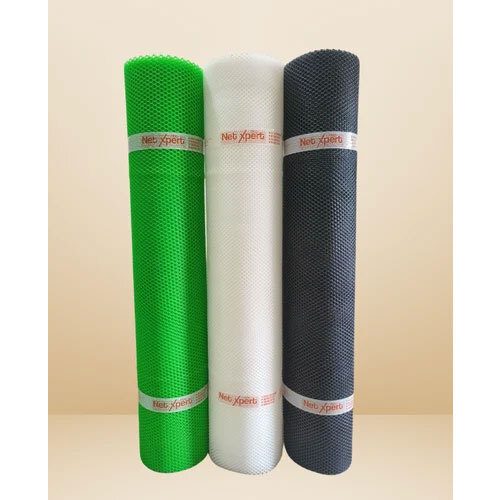 Net Xpert Virgin Mini-hexa Fencing Mesh - Color: Black