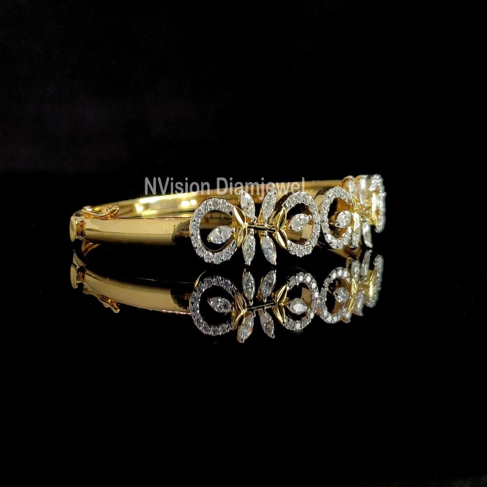 Exquisite Floral Gold Natural Diamond Bracelet