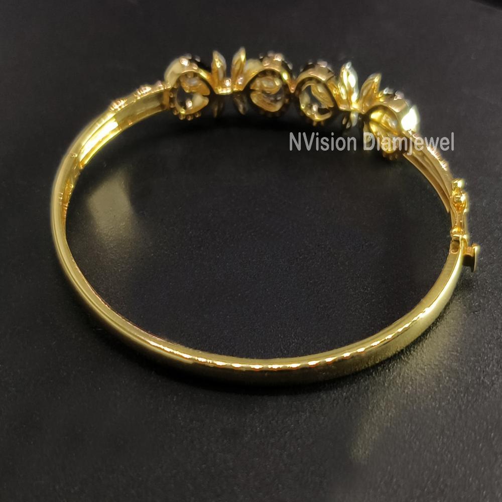 Exquisite Floral Gold Natural Diamond Bracelet