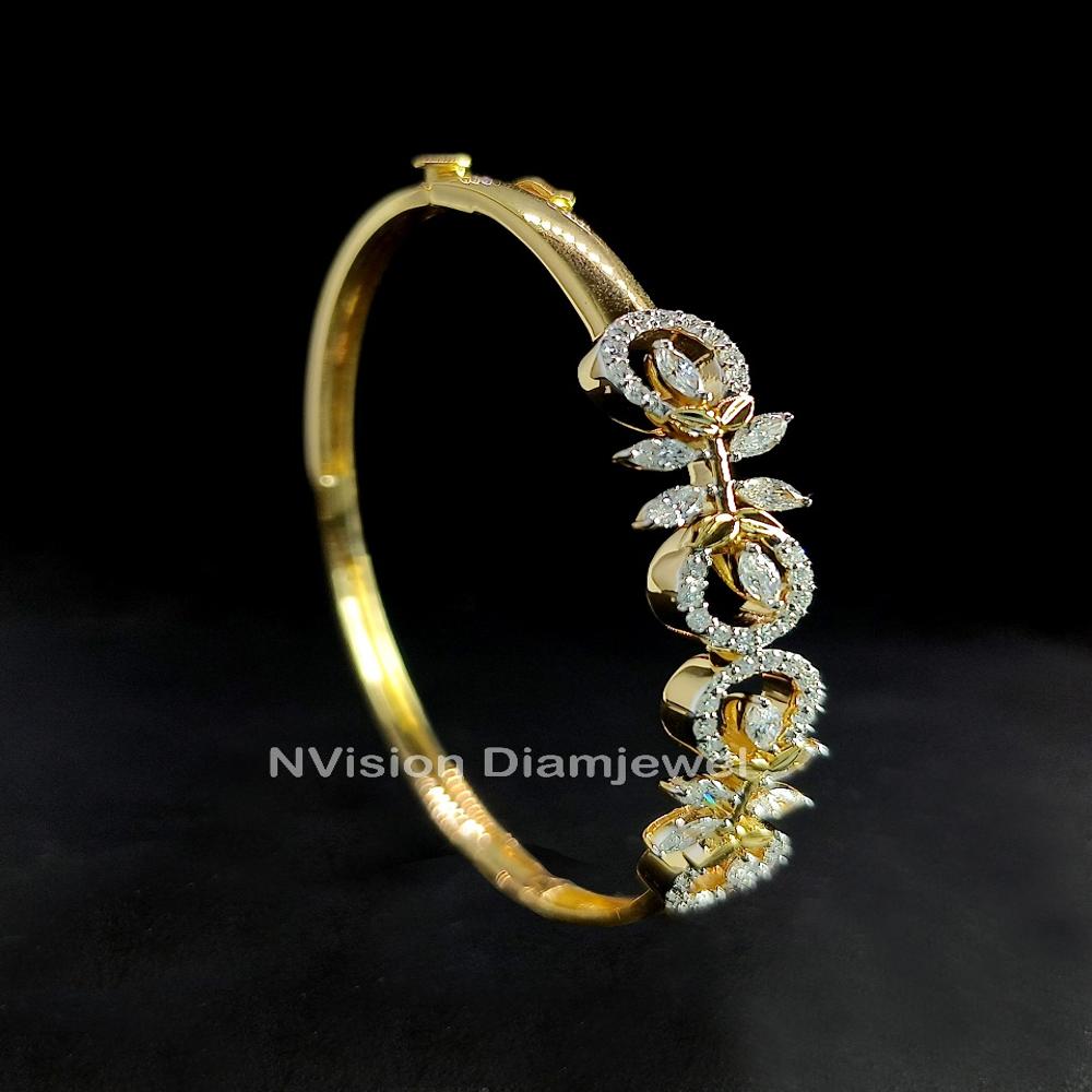Exquisite Floral Gold Natural Diamond Bracelet