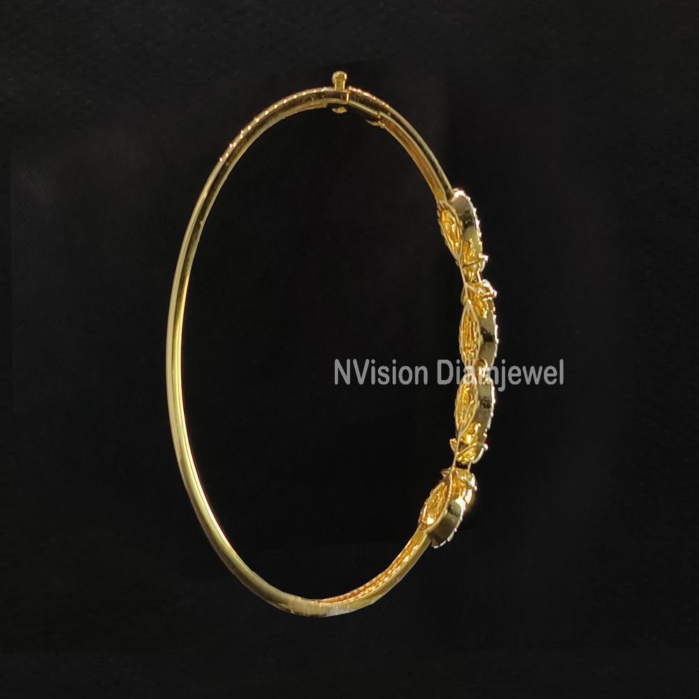 Exquisite Floral Gold Natural Diamond Bracelet