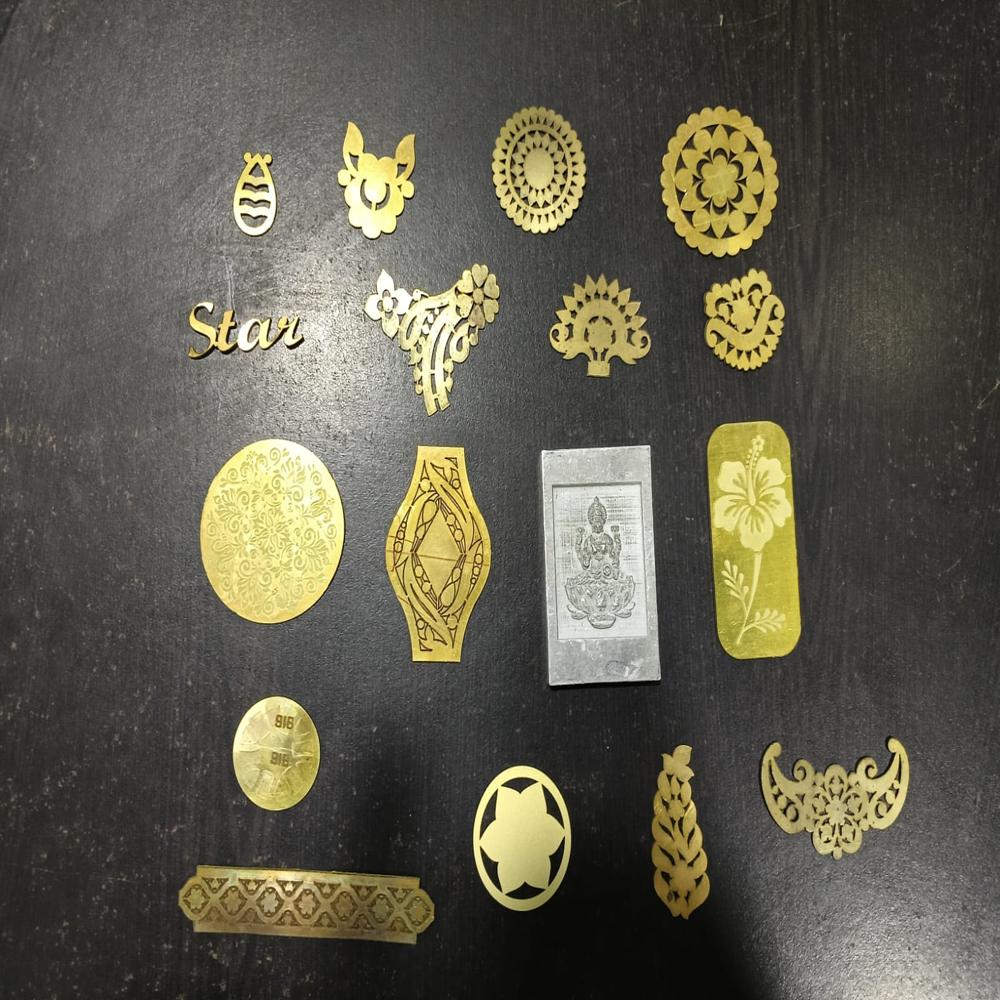 Jewellery Cutting Machine - Automatic Grade: Semi Automatic