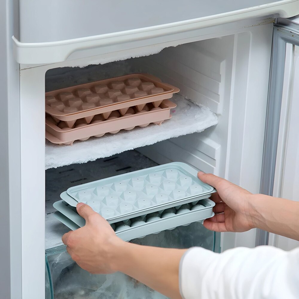 Plastic Diamond Ice Tray - Color: Transparent