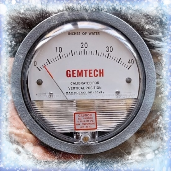 Gemtech Differential Pressure Gauge - Aluminum/metal Alloy, 4 Inch Diameter, White/black, 1/8" Female Npt, High Accuracy Of 2% | Wind-driven Ventilation, Silent Operation, All-weather Durable