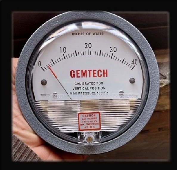 Gemtech Differential Pressure Gauge - Aluminum/metal Alloy, 4 Inch Diameter, White/black, 1/8" Female Npt, High Accuracy Of 2% | Wind-driven Ventilation, Silent Operation, All-weather Durable