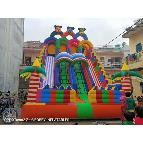 4 स्लाइड्स वाला उछलने वाला Inflatable