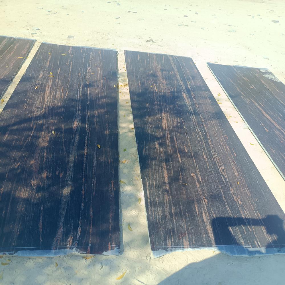 Himalaya Blue - Color: Black