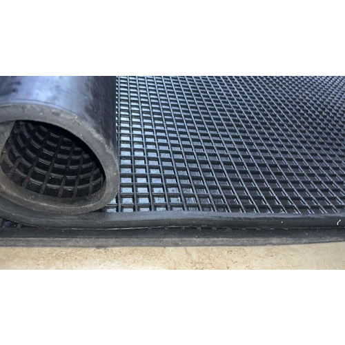 Black Checkered Rubber Mat - Color: Different Available