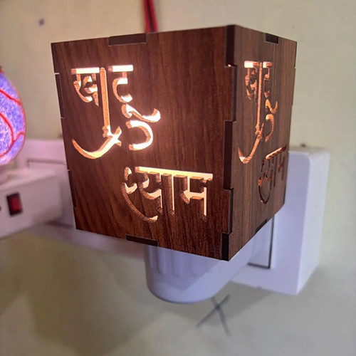 Wodden Kapoor Dani