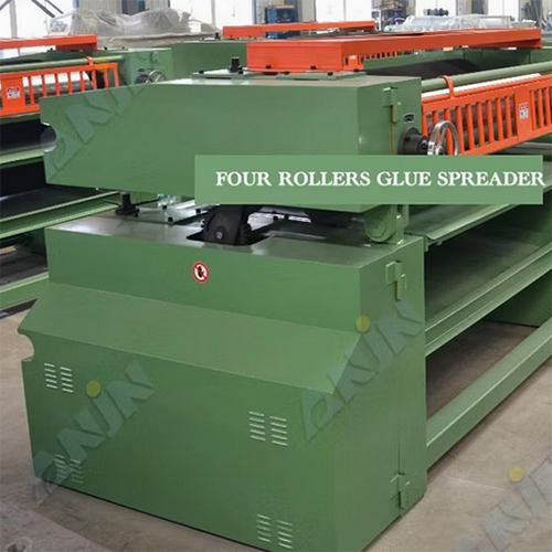 चार रोलर ग्लू कोटिंग मशीन