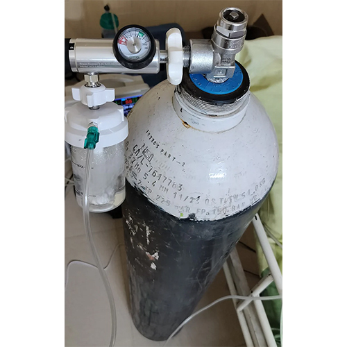 D-Type Oxygen Cylinder - Material: Aluminum