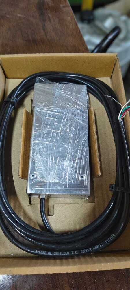 LOAD CELL