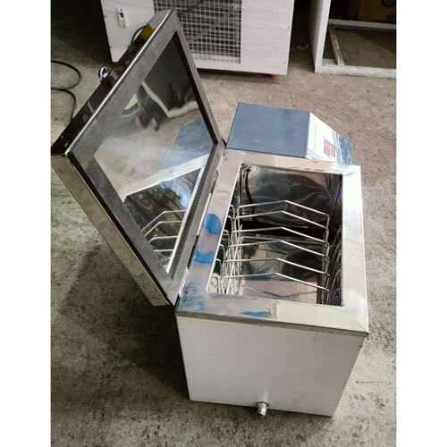 Plasma Thawing Water Bath By Purusharth Fabrication & Engineering Works