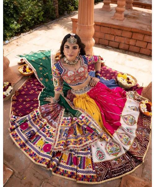 Pure Cotton Gamthi Kodi Work Navratri Special Chaniya Choli - Lehenga Length: 40 Inch, Waist: 42 Inch, Choli Length: 15 Inch | Intricate Craftsmanship, Perfect For Festive Celebrations