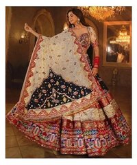Stunnimg designer embroidery choli