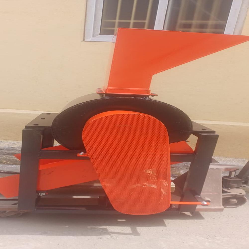 Mini Soil Crushing Machine - Color: Yellow