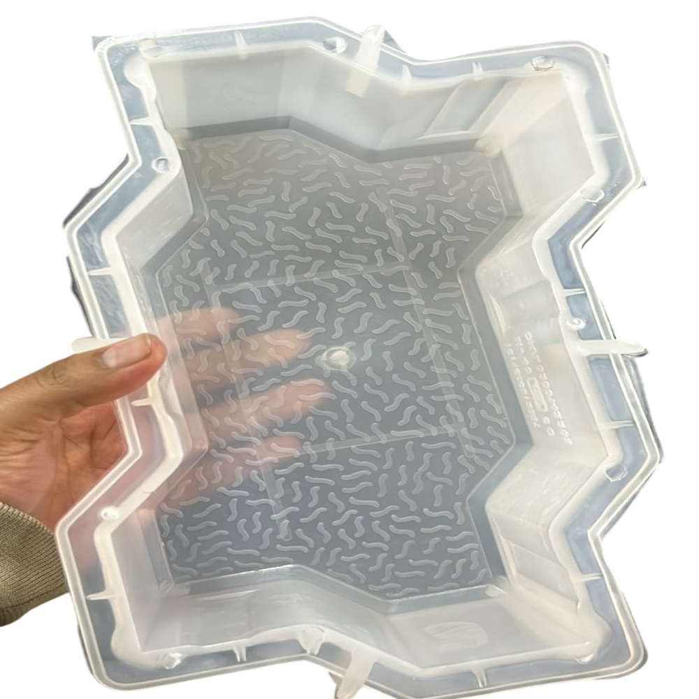Zigzag Plastic Mould - Cavity: Yes