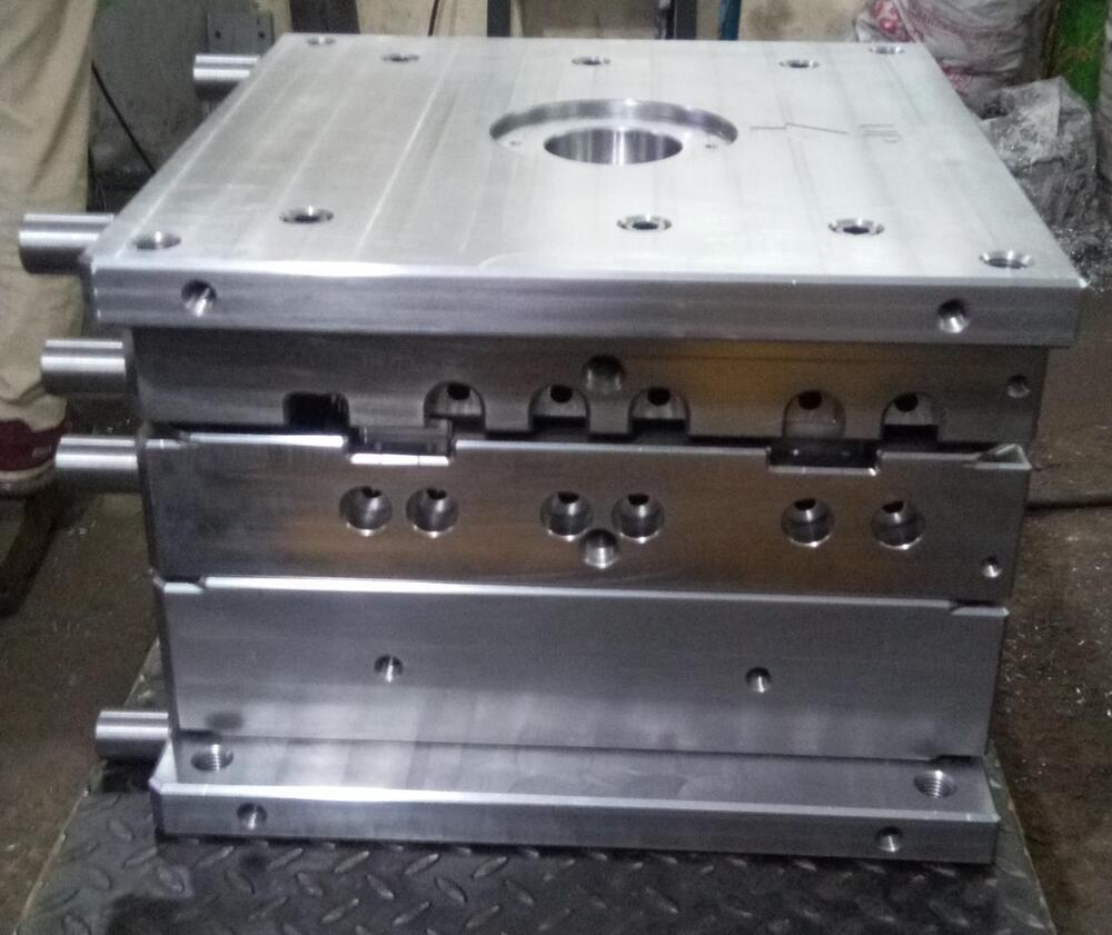 Gray Plastic Mold Maker