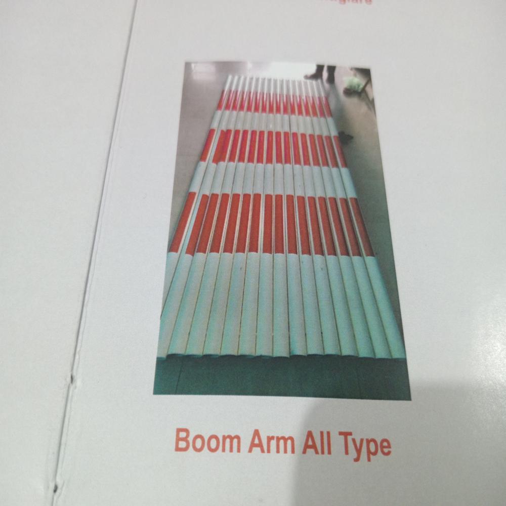 Boom arms