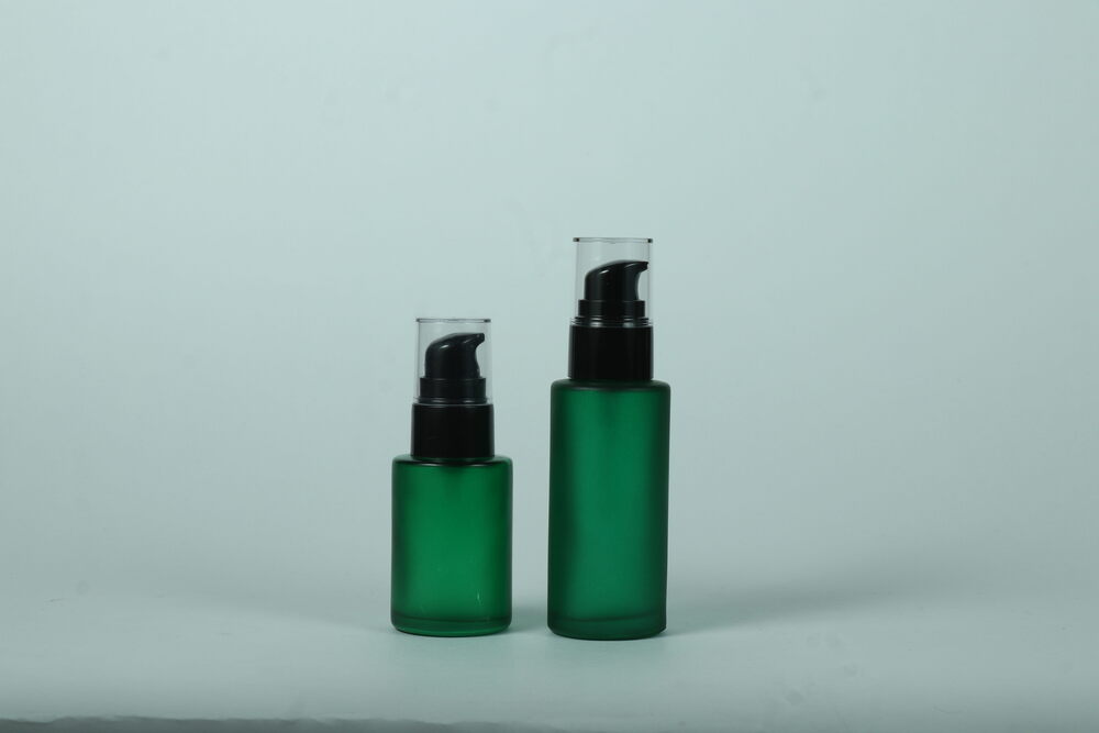 30ML हरा जमी हुई सपाट कंधे की कांच की बोतल